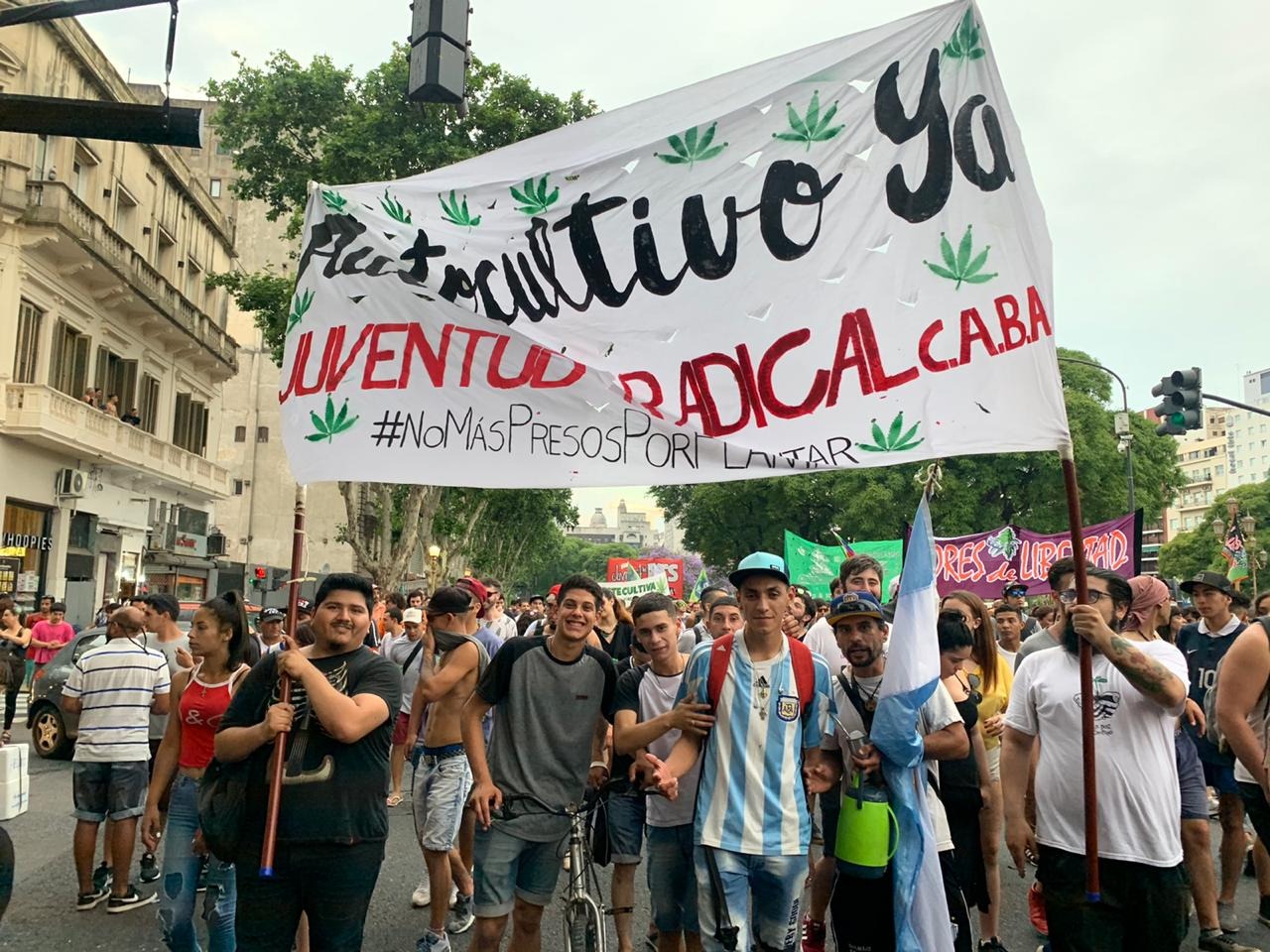 Lee más sobre el artículo Acompañamos la X Marcha por la Regulación del Cannabis