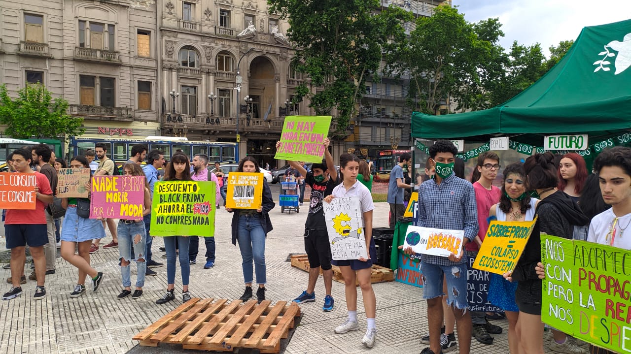 En este momento estás viendo Presentes en la Huelga contra el Cambio Climático