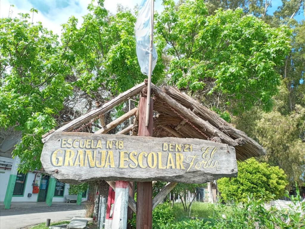 En este momento estás viendo Visitamos la Escuela – Granja de Lugano